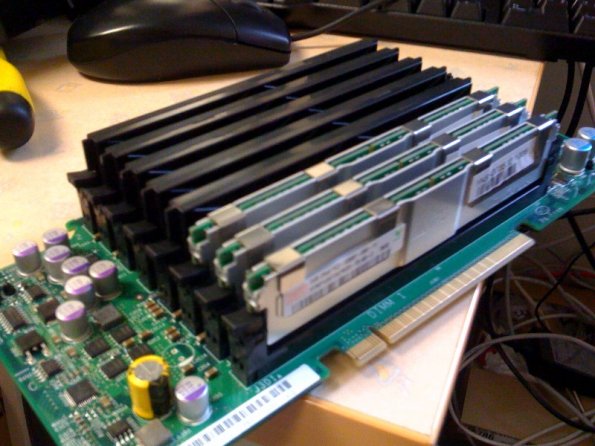 20081023163159-photo