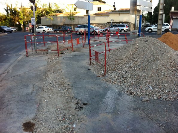 20110410004811-photo