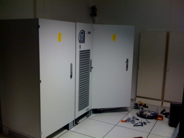 20081118140747-photo